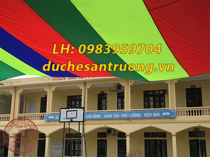 o-du-che-ngoai-troi-san-truong-dep ô dù che nắng ngoài trời sân trường đẹp